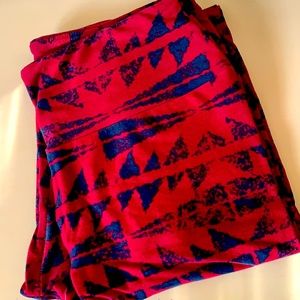 Gently used - LULAROE, Blue & red pattern leggings